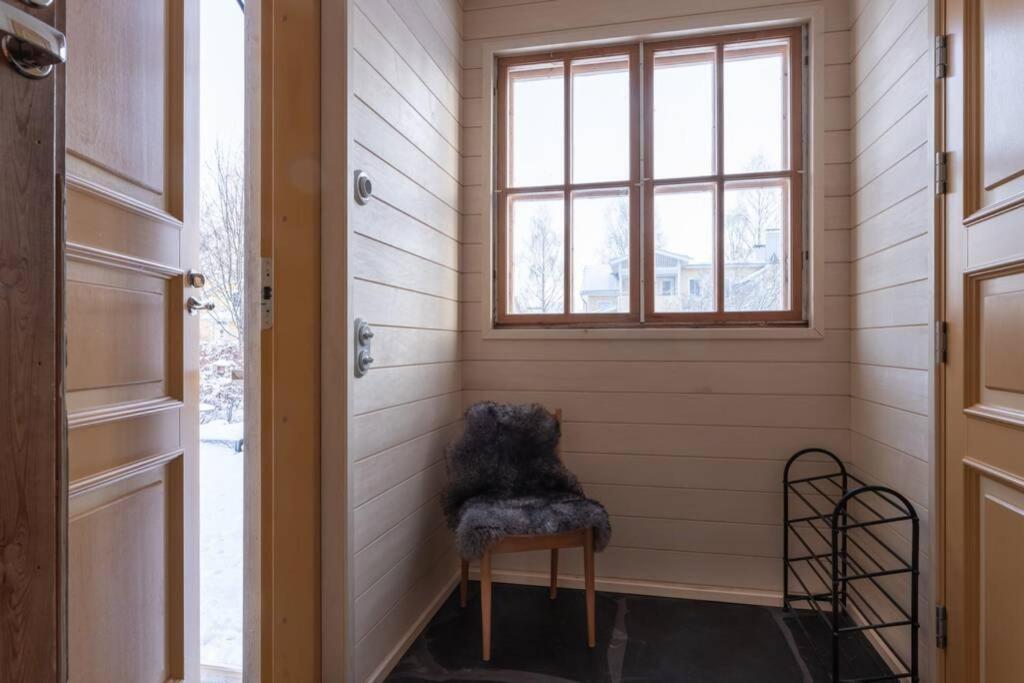 Cozy 1 Bedroom Apt And Free Parking By The Railway Station Oulu Extérieur photo